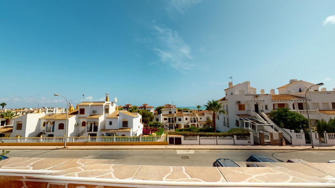 Cozy & Bright Bungalow Torrevieja Exterior photo